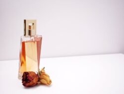 7 Parfum Wanita Non Alkohol yang Tahan Lama di Indonesia, Nomor 3 Wajib Coba!