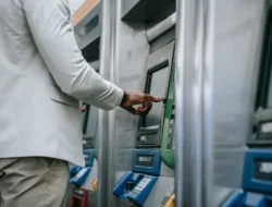 Lokasi 24 ATM BNI dan Mandiri yang Punya Pecahan Rp 10.000 untuk THR Lebaran!