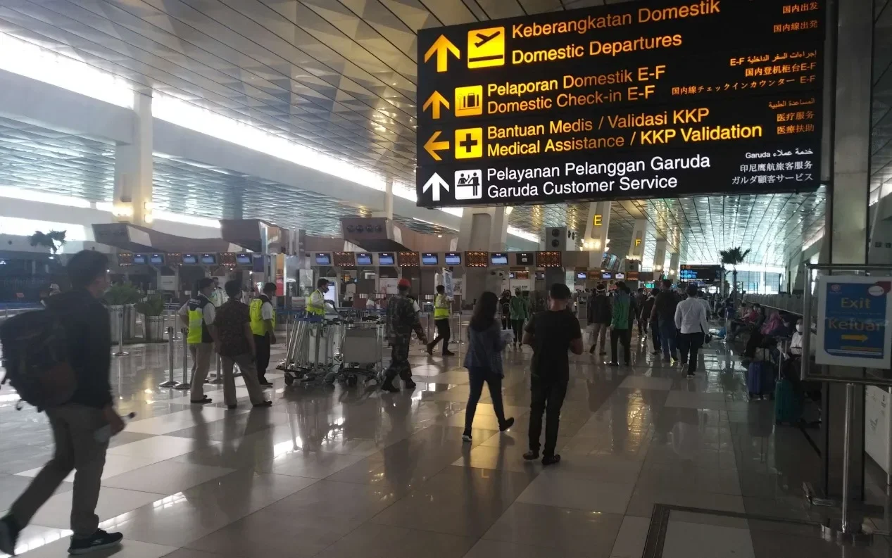 Mudik di Bandara Soetta Makin Ramai! 140 Ribu Penumpang Memadati Terminal