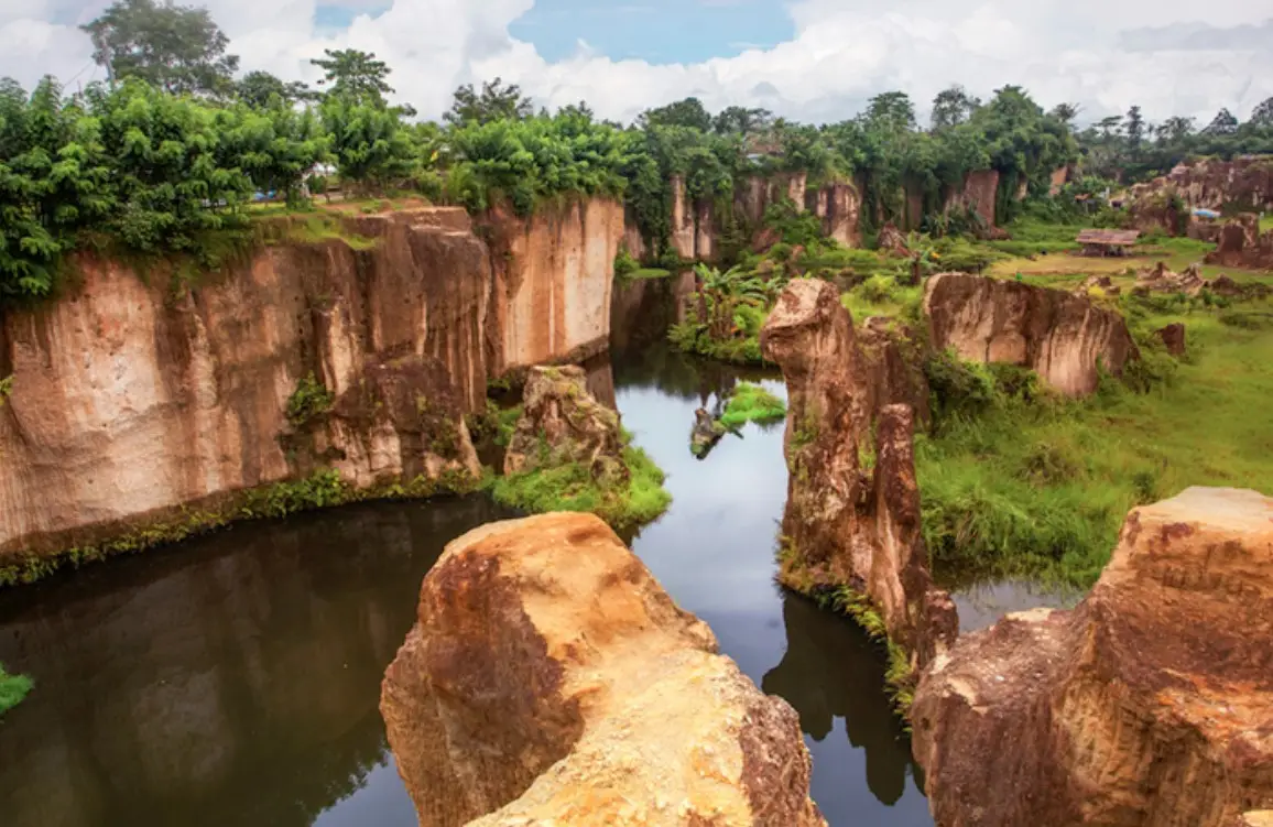 Wisata Alam dan Budaya di Kabupaten Tangerang: Menyatu dengan Keindahan Alam dan Tradisi Lokal