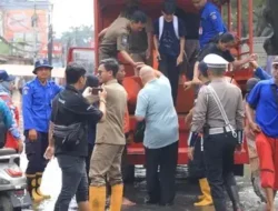 Banjir Ciledug Indah, Tangerang: 5 Titik Terdampak, Warga Masih Bertahan