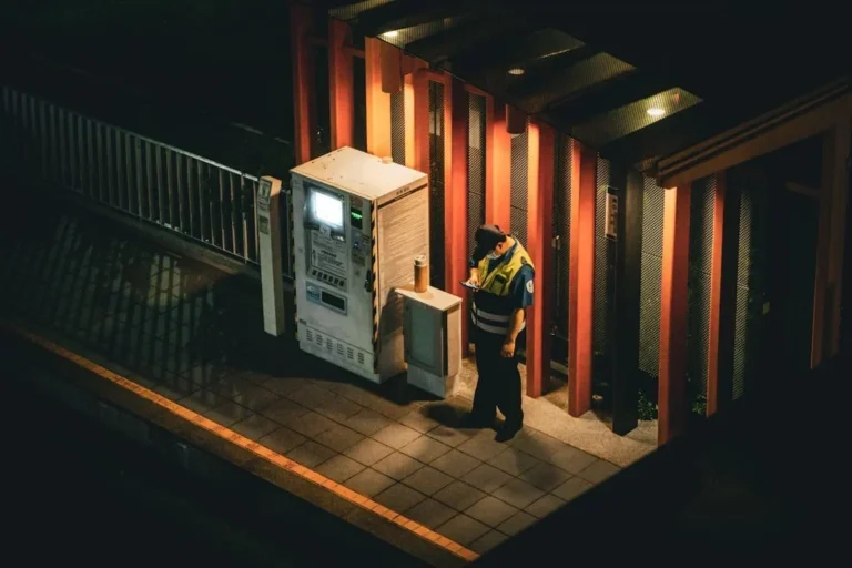 Tips Kesehatan untuk Pekerja Shift Malam