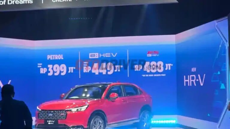 Honda HR-V berbagai varian dipamerkan dengan harga pada acara peluncuran di Jakarta.