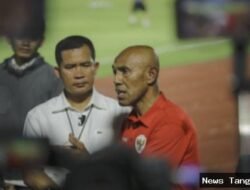 Simon Tahamata Pantau Timnas!