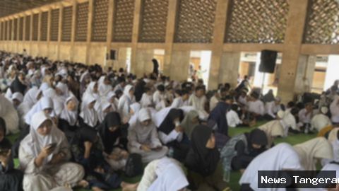 Prabowo-Gibran Berbagi Kurban, Ribuan Yatim Bahagia di Istiqlal