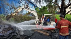 BPBD Tangerang Pastikan Kebakaran Limbah Karet di Gembor Segera Selesai
