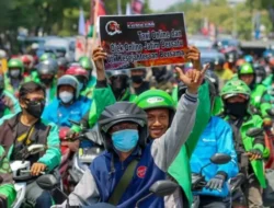 Aplikasi Ojol Negara: Solusi Jitu Kesejahteraan Driver? Demo Memanas, Ini Kata Pengamat!