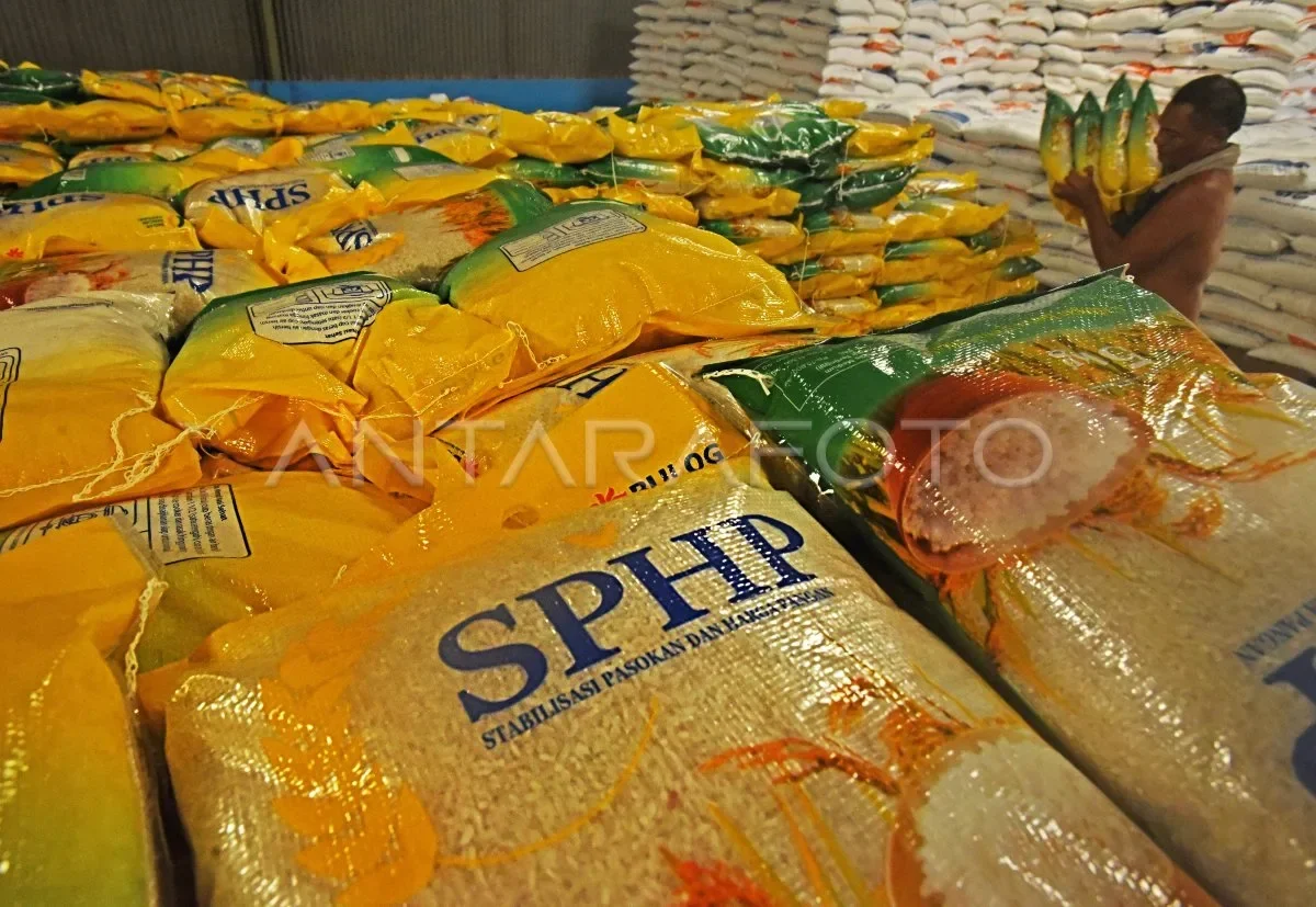 Bantuan Beras Tuntas di Tangerang: Warga Auto Senyum, Siap-siap Ada Lagi Sampai Akhir Tahun!