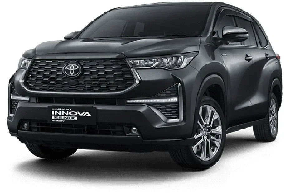 Bikin Geleng-Geleng! Innova Reborn Tetap ‘Ngegas’ Bareng Zenix, Kok Bisa Laris Manis?
