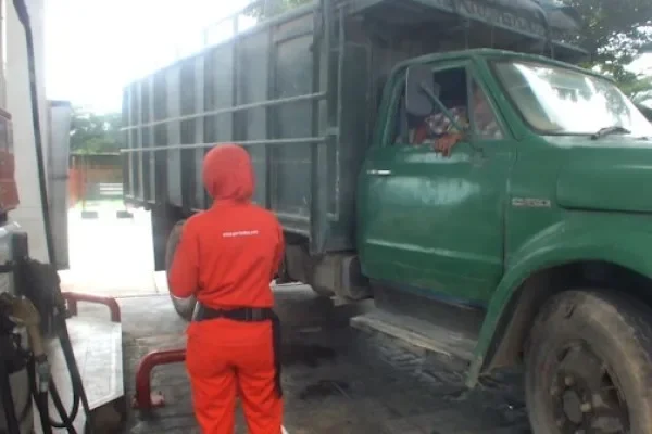 Bikin Panik! Kendaraan Mati Pajak Nggak Bisa Ngisi Bensin? Ini Jawaban Polisi & Pertamina!