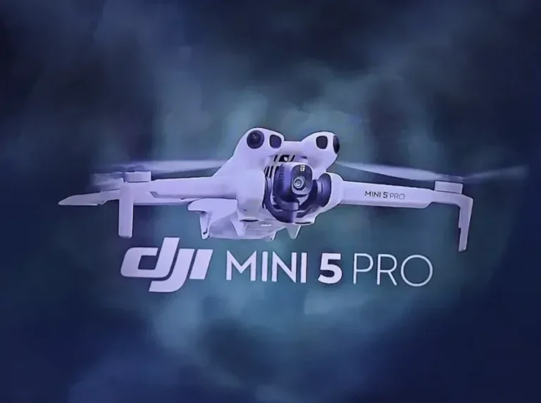 DJI Mini 5 Pro, drone ringan dengan kamera berkualitas profesional, tampak depan.