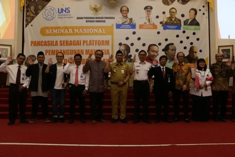 Gak Habis Pikir! Pancasila Kian Luntur di Generasi Muda? BPIP Punya Jurus Jitu Lawan Hoax & Individualisme!