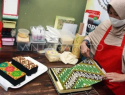 Geger! Cuma Modal Rp 300 Ribu, Mahasiswi Ini Sulap Bantuan Jadi Bisnis Kue Batik Viral, Ludes Sehari!