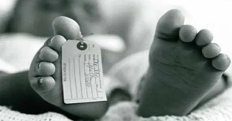 Kaki bayi dengan label identifikasi, ilustrasi penemuan jasad di Mal Roxy Mas.