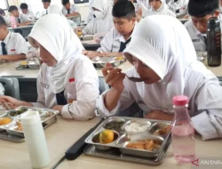 Geger Jonggol! 4 Siswa SMP Tumbang Usai Santap Menu Makan Gratis, Keracunan atau Ada Misteri Lain?