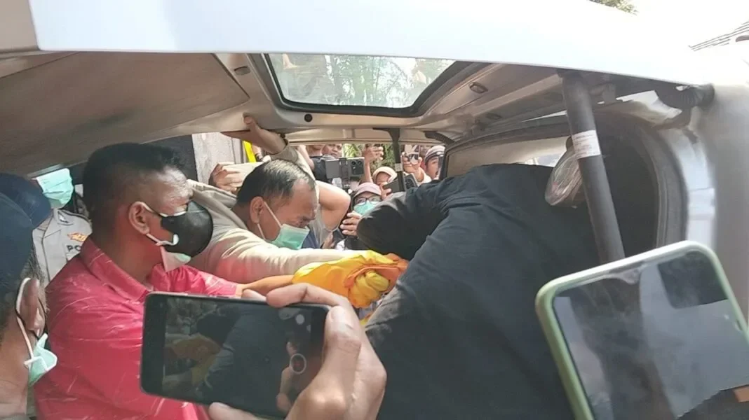 Geger Lombok Barat! Gadis Hilang Ditemukan Dicor Beton di Sumur, Kisah Asmara Berujung Tragis?