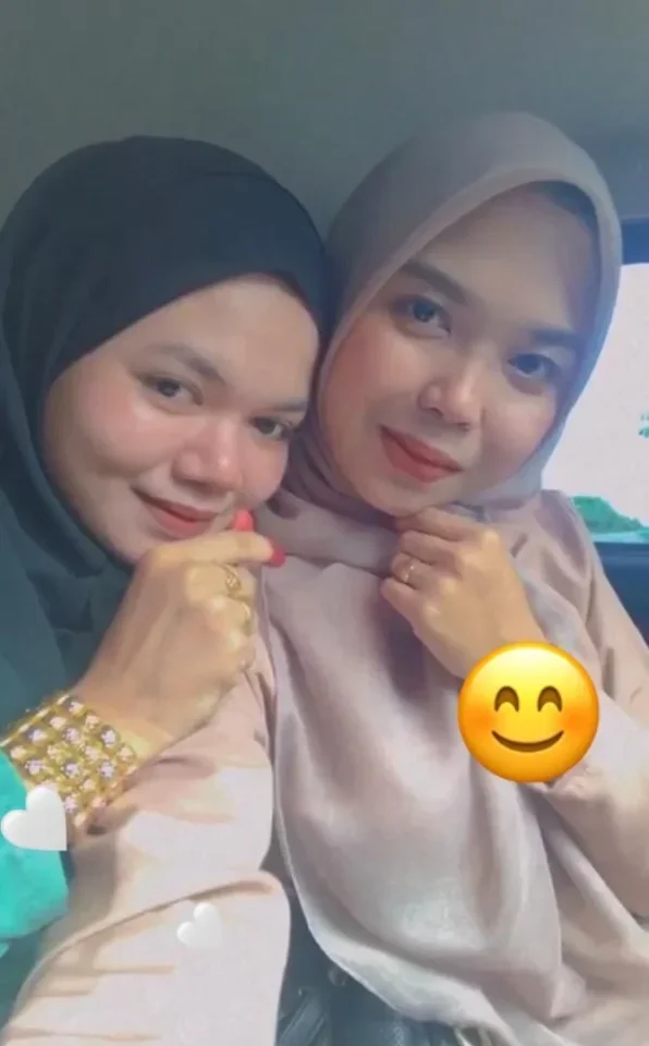 Ilustrasi gelang emas Firaun Amenemope, artefak Mesir Kuno yang hilang.