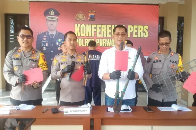 Kurang dari 24 Jam! Komplotan Pencuri Baterai Tower di Bengkalis ‘Kena Batunya’, Digulung Polisi!