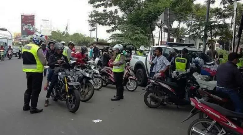 Motor Kamu Pajaknya Mati? Siap-siap Kena Denda Rp500 Ribu & Data Kendaraan Dihapus Permanen!