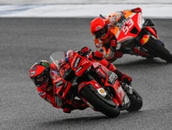 Ngeri! Ducati Bagnaia Ngebul di MotoGP Jepang, Marquez Auto Panik! Ini Kisah Juara Dunia yang Bikin Merinding!