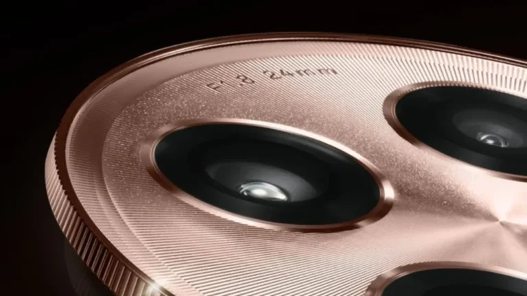 Detail modul kamera belakang OnePlus 15 warna "Dune" dengan tiga lensa.