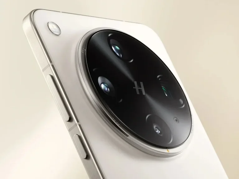 Bocoran desain kamera belakang Oppo Find X9 dengan modul lingkaran besar berwarna hitam.