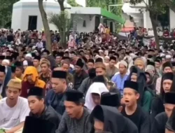 Gak Habis Fikir! Lautan Manusia Padati Haul Syekh Abdul Qodir Jailani di Tangerang, Bupati & Gubernur Ikut Larut dalam Khidmat!