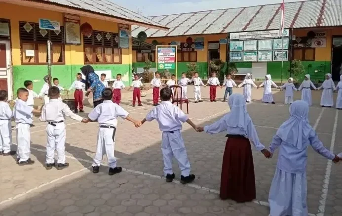 Gak Main-main! Trotoar Ciater Tangsel Kini Jadi Jalur Pejalan Kaki ‘Sultan’, Ramah Disabilitas & Bikin Betah!
