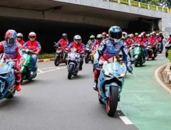 Gokil Abis! Pembalap VR46 MotoGP ‘Ngegas’ Jakarta Naik Bajaj & MRT, Siap Guncang Mandalika!