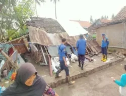 Ngeri! Plafon SMAN 14 Tangerang Ambruk Dihantam Badai, Siswa Terpaksa ‘Ngelosor’ Belajar di Lorong, Gubernur Andra Soni Langsung Gercep!