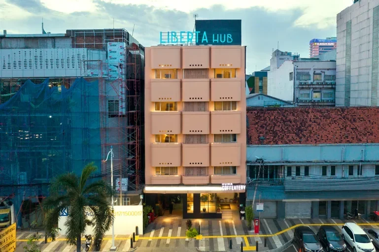 Pecah Banget! 5 Kuliner Wajib Coba di Blok M Hub, Surga Baru Dekat MRT!
