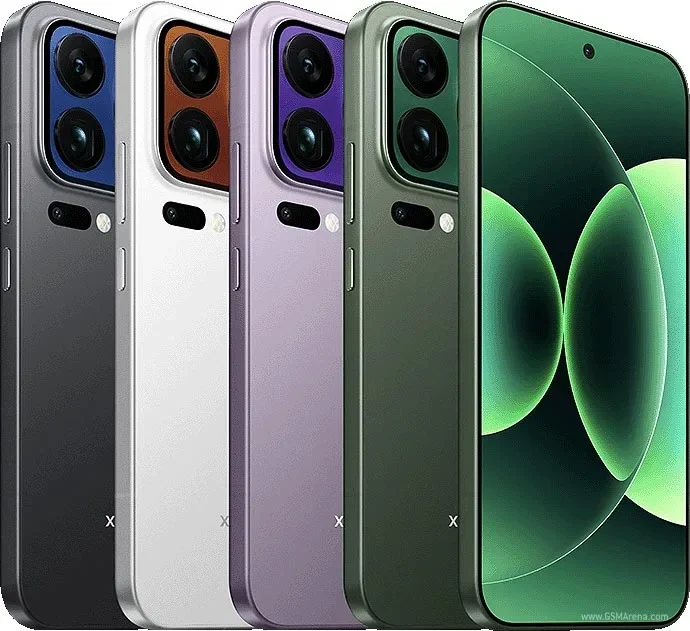 Deretan smartphone terbaru dalam empat pilihan warna elegan dengan modul kamera menonjol.