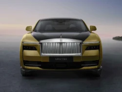 Rolls-Royce Plat ‘Gaib’ Bikin Geger Makassar: Dari Viral Medsos Berujung Tilang, Nyesek Banget!