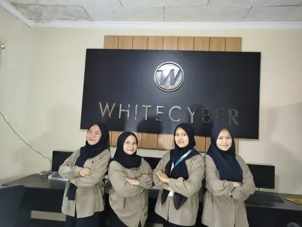 Viral Review “Admin Ramah”, Whitecyber Jadi Rujukan Mahasiswa yang Trauma Jasa Olah Data