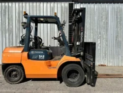 Nawa Energi: Pusat Forklift dan Reach Truck Bekas di Indonesia
